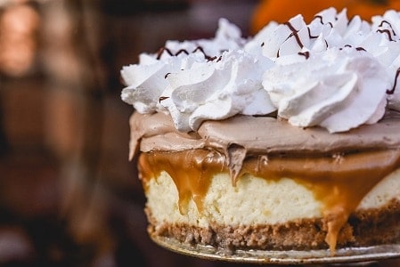 Chocolate Salted Caramel Pie Topped Cheesecake